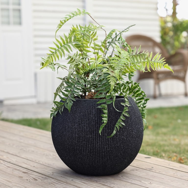 LuxenHome 14.5" Round Bowl Plastic Planter, Mediterranean Black