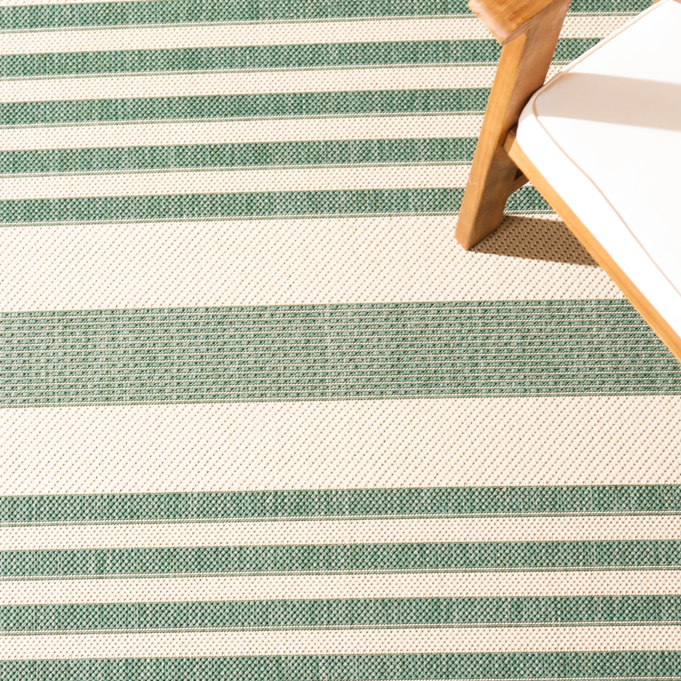 Safavieh Courtyard Caroline Striped Indoor/Outdoor Runner Rug, Beige/Dark Green, 2'3" x 12'