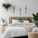 thumbnail image 4 of Adhesivos decorativos modernos de flores metálicas para el hogar y el diseño de interiores, con estética botánica natural, 4 of 5