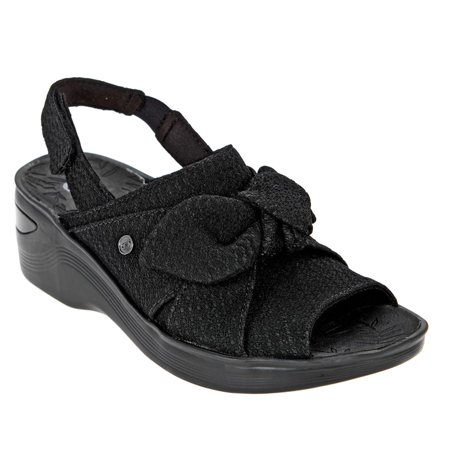 

Bzees Daisy Washable Slingback Sandal