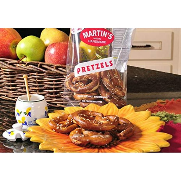 Martin's Handmade, Hand Twisted Pretzels with Salt, 8Pack 8 oz. Bags