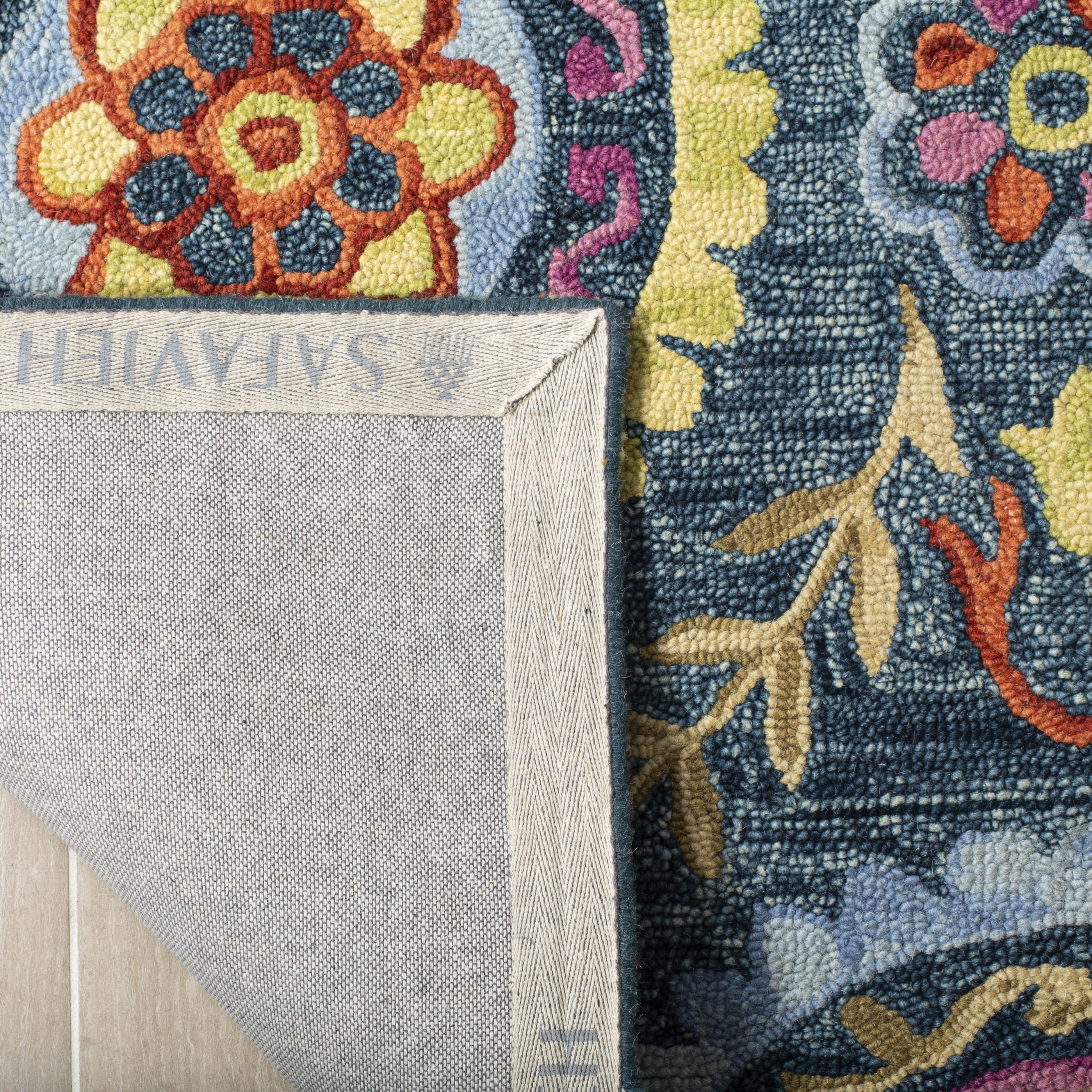 SAFAVIEH Suzani Iskra Medallion Wool Area Rug, Blue/Multi, 3' x 5'