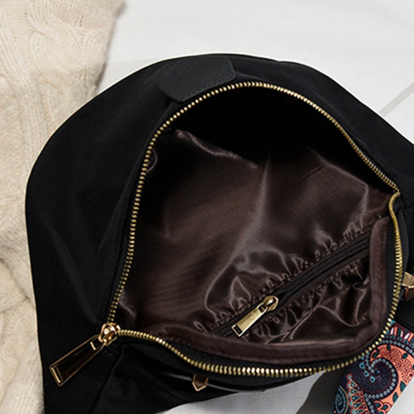 MUSOIE Crossbody Bag Sling Crescent Bag Women Trendy Small Shoulder Bag Purse Casual Handbag