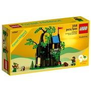 LEGO 40567 Forestmen Forest Hideout Building Set Collectible Display Set (258 Pieces）