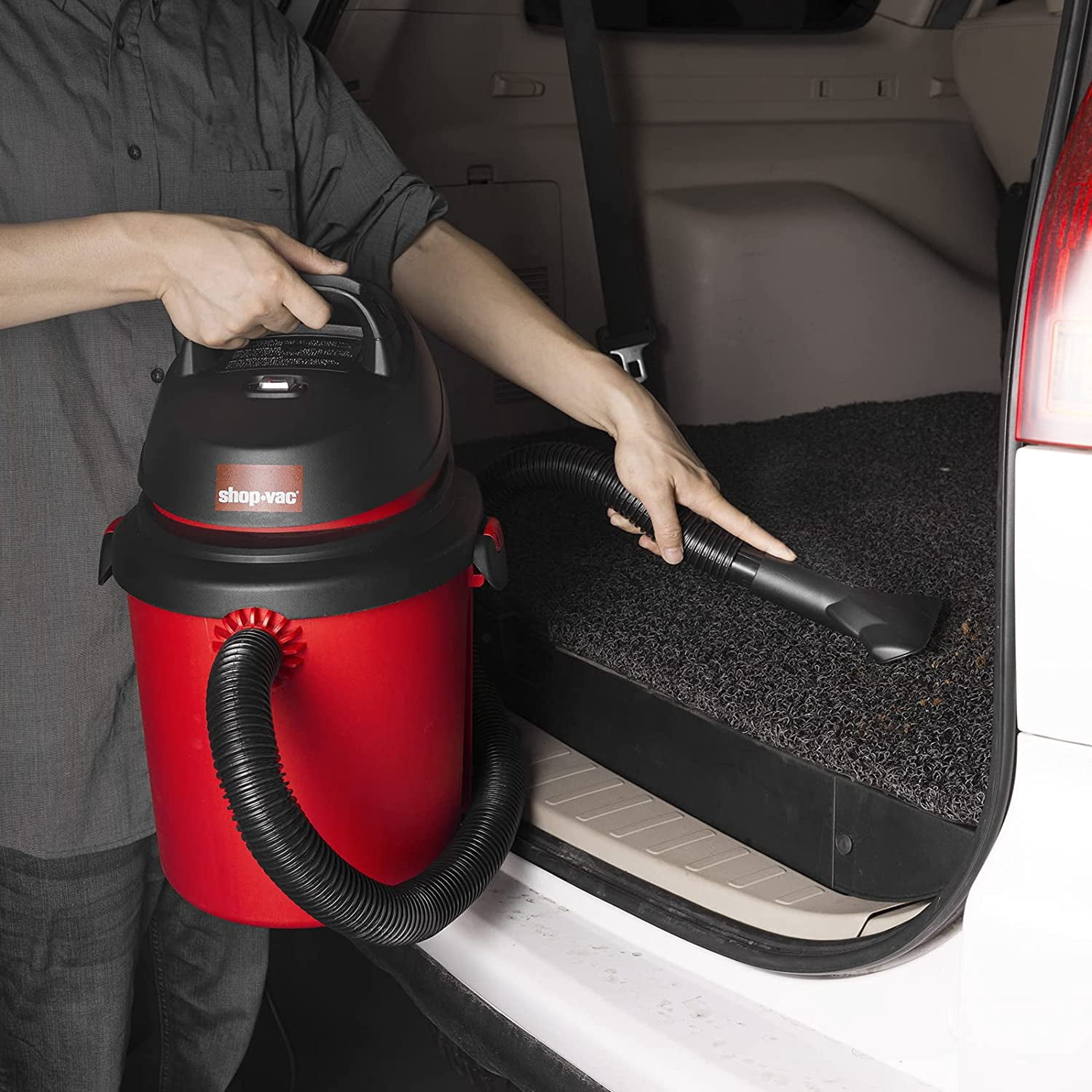 Shop-Vac 4 Gallon 4.0 Peak HP Wet/Dry Vacuum, Portable Compact Shop Vacuum with Tool Holder, Wall Bracket, Ideal for Home, Garage, Workshop