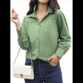 thumbnail image 1 of Blusa Elegante de Larga para Mujer, Estilo Informal, con Cuello Abotonado y Plisada Al Frente. Cian M, 1 of 9