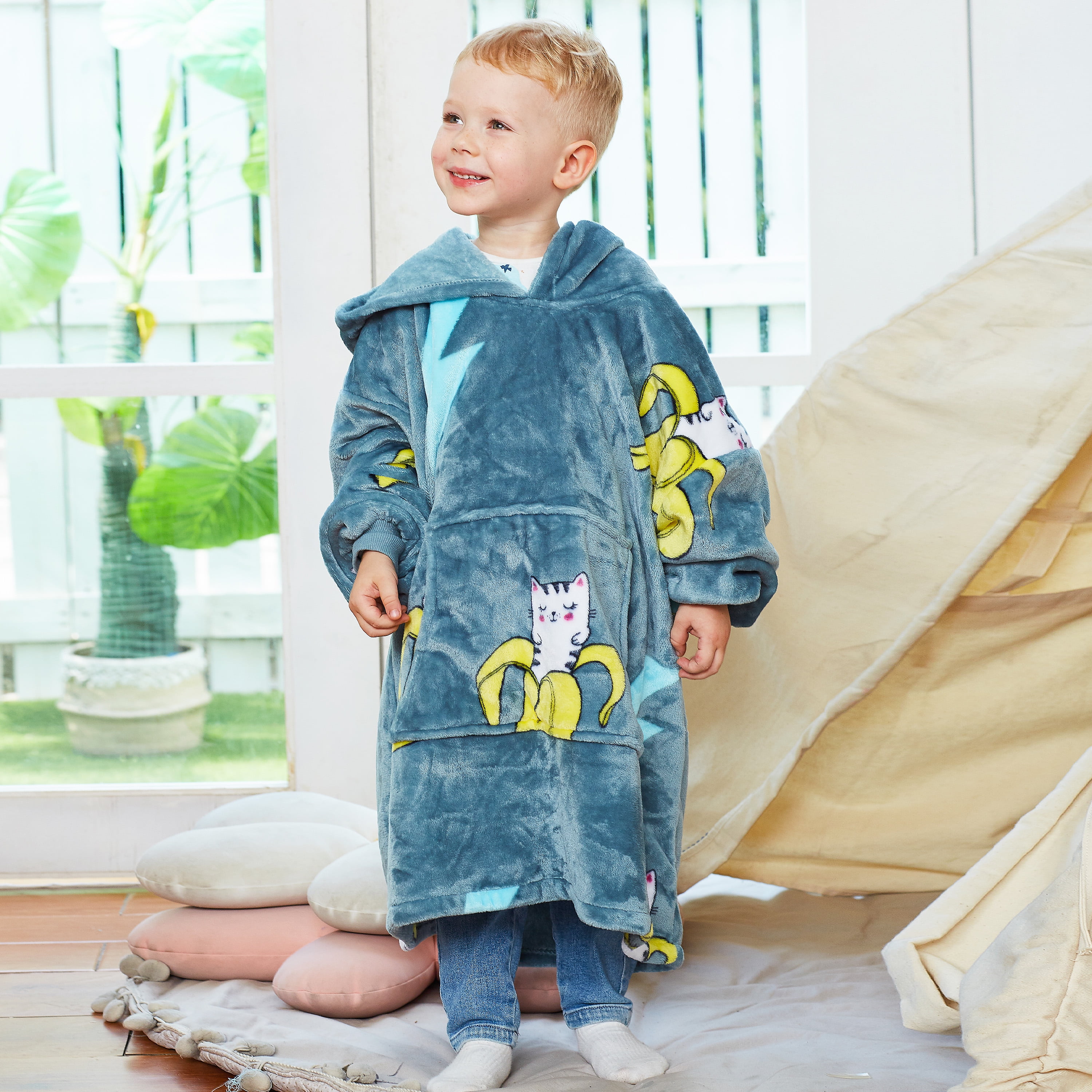 Catalonia Banana Cat Print Blanket Hoodie Sweatshirt for Kids, Oversized Wearable Fleece Snuggy Pullover , 4-12 Years Boy Girl Gift, 28 × 24 inches