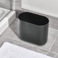 thumbnail image 3 of Bote de basura iDesign Cade ovalado de plástico gris antracita, 2,8 L, 3 of 4