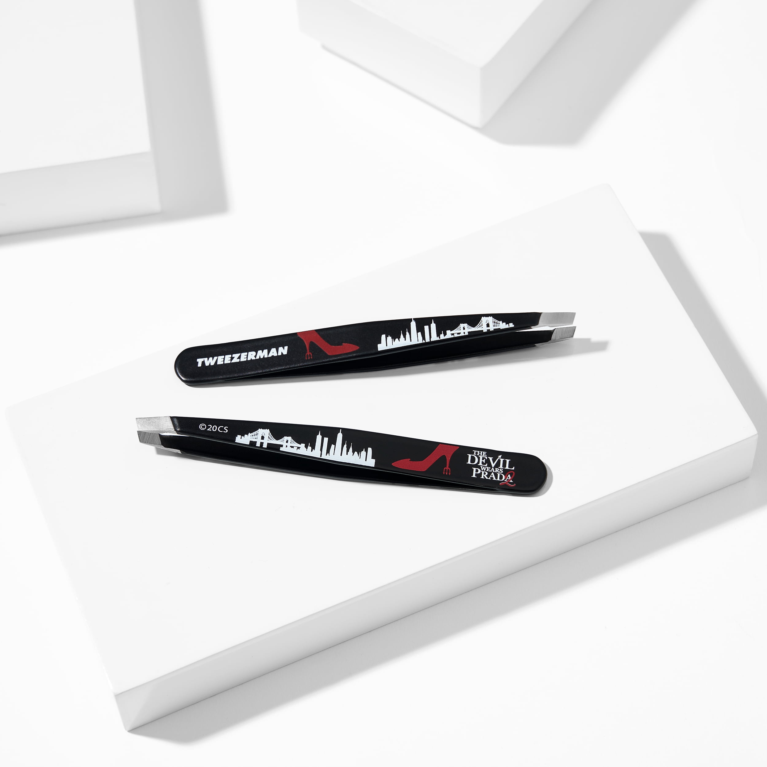 Tweezerman Devil Wears Prada Slant Tweezer