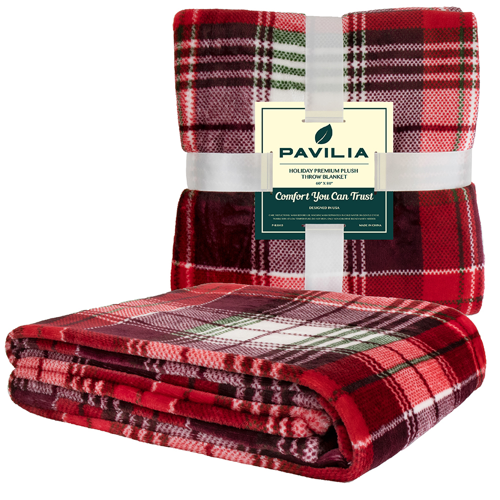 PAVILIA Christmas Throw Blanket  Holiday Christmas Red Fleece Blanket  Soft, Plush, Warm 