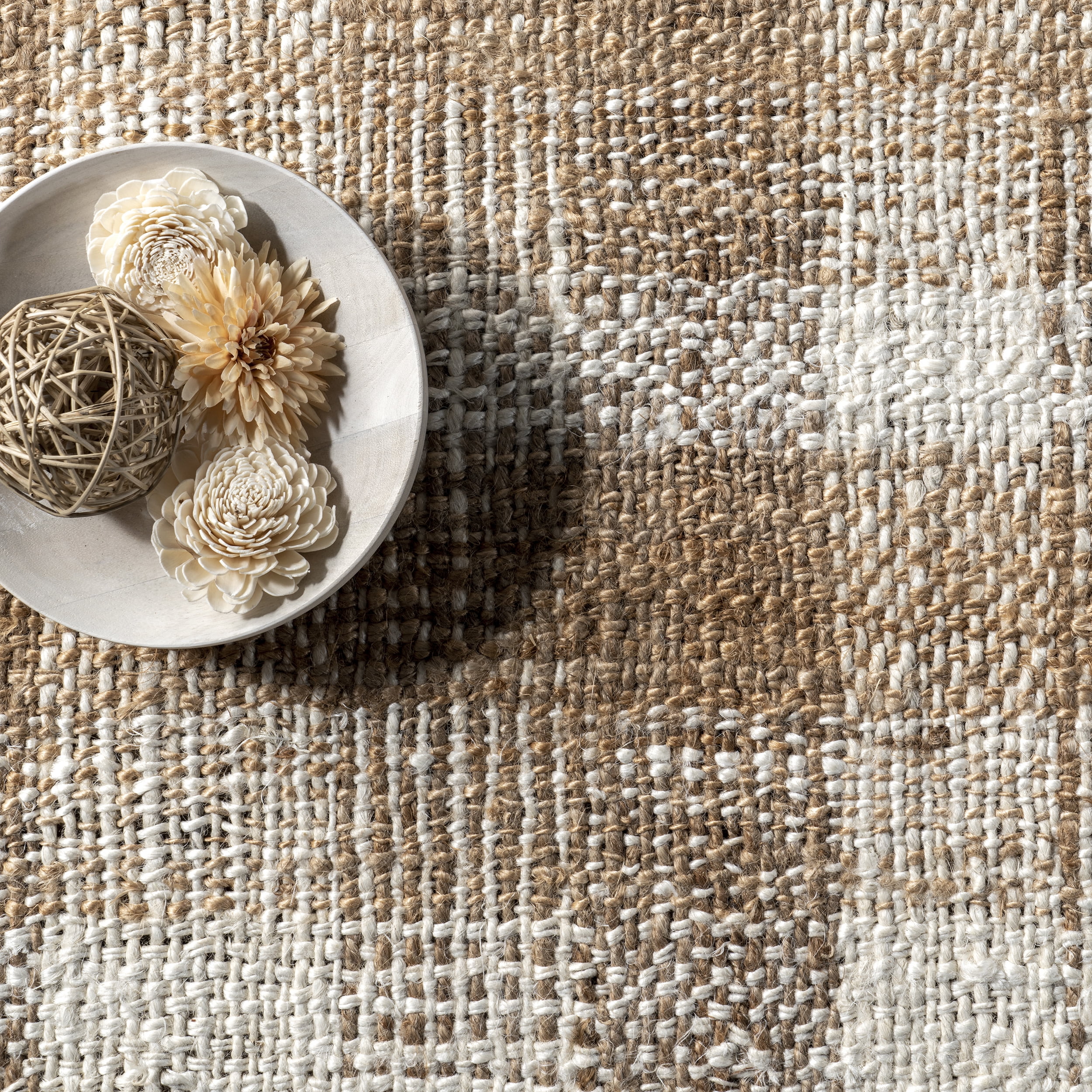 nuLOOM Tiegan Plaid Jute Tassel Area Rug, 5' x 8', Natural