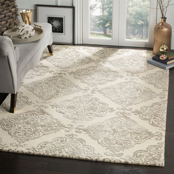 SAFAVIEH Glamour Georgene Damask Area Rug, Ivory/Silver, 6' x 6' Square