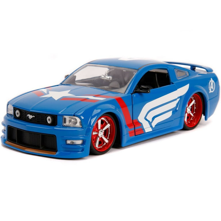 ミニカー 1:24 CAPTAIN AMERICA &amp; 2006 FORD MUSTANG Captain America 2006 Ford Mustang GT 1:24 Vehicle & Figure