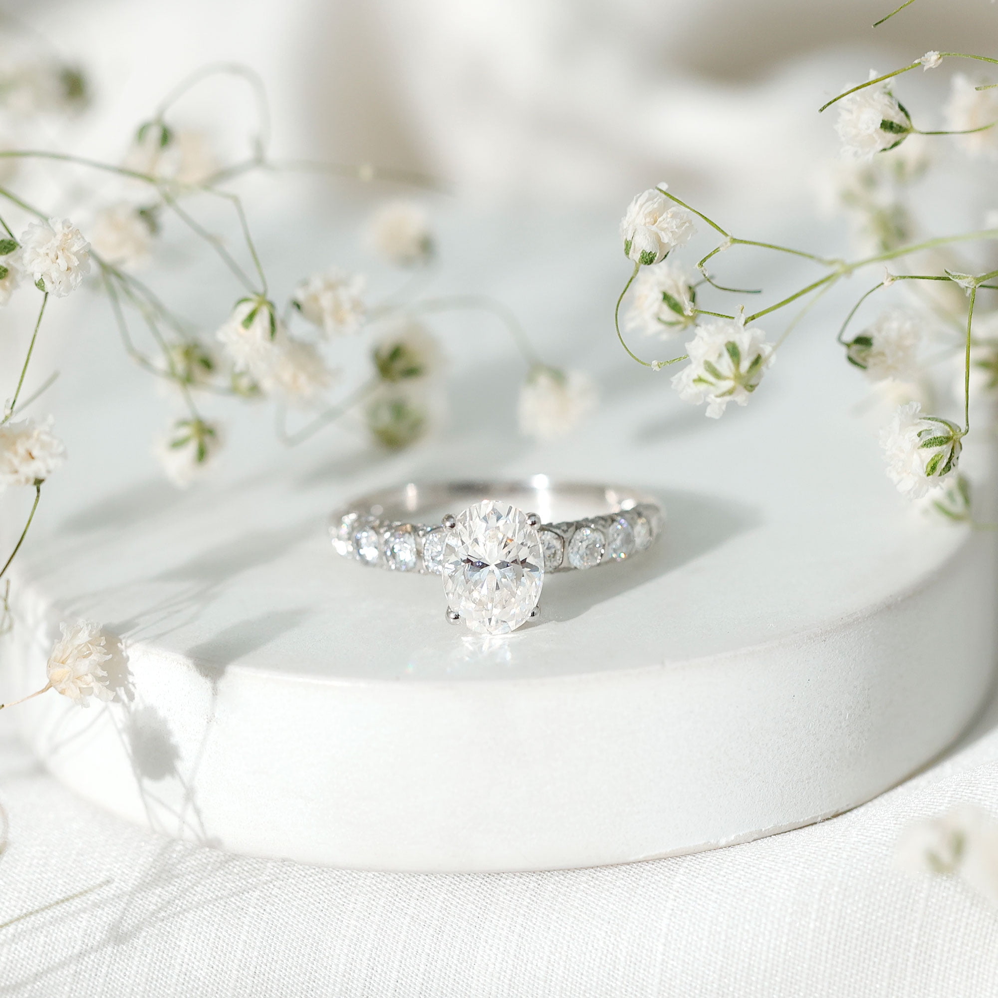 Rosec Jewels Moissanite Oval Solitaire Engagement Ring 1 Carat, 6X8 mm, D-VS1 Quality Certified Moissanite Ring - with Jewelry Box, 925 Sterling Silver, US 13.00