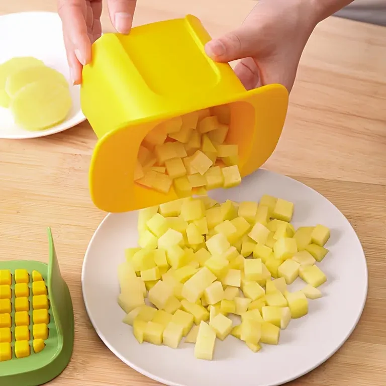1pc Multifunctional Vegetable Cutter; Hand-cranked Potato Slicer