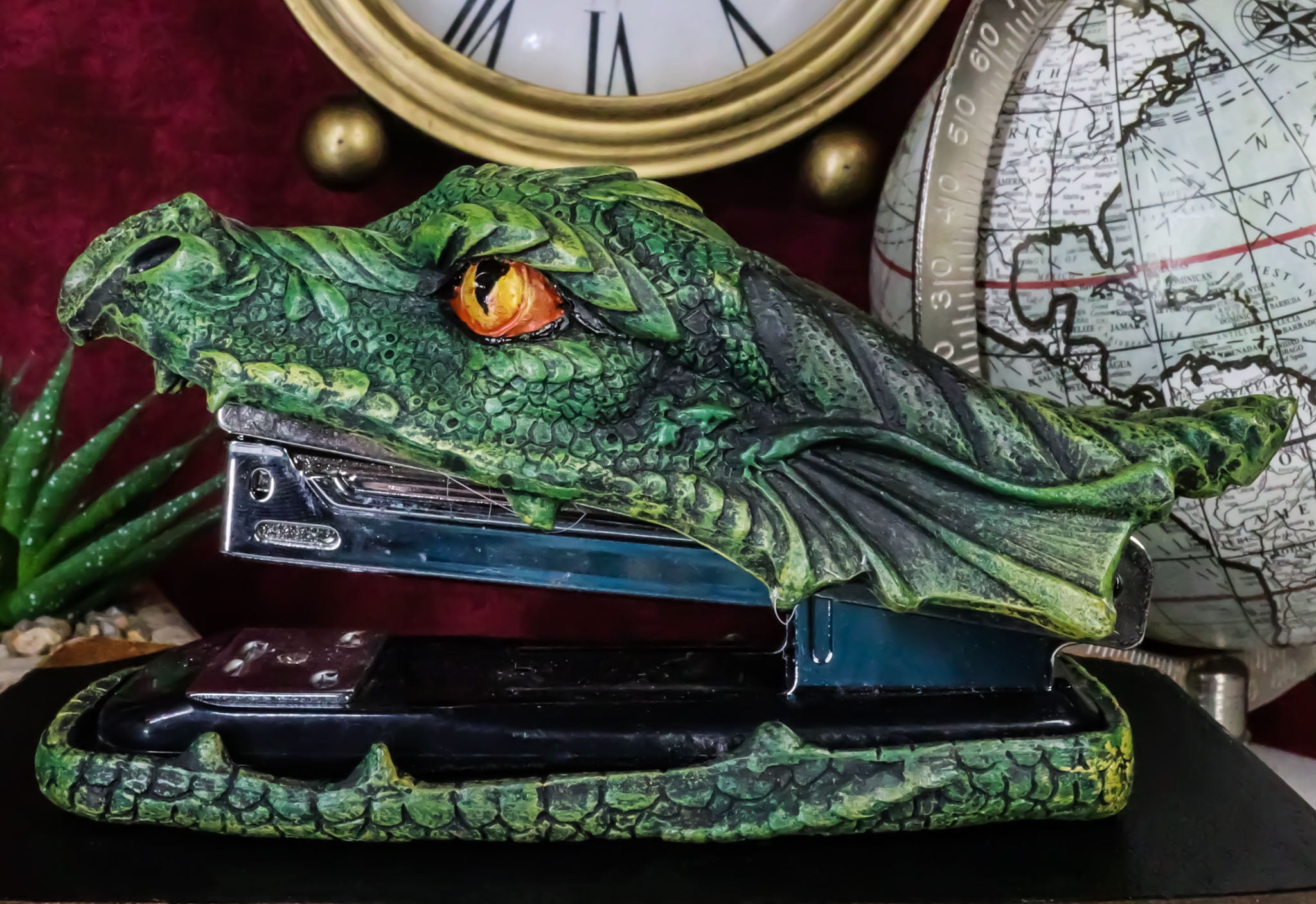 Legendary Green Fire Dragon Head Stapler Light Duty Office Desktop Stationery