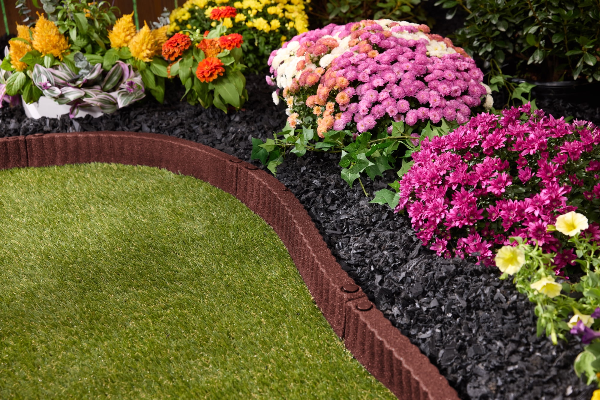 Expert Gardener 2' x 3" Red Recycled Rubber Garden Border Landscape Edging - 18 Pack