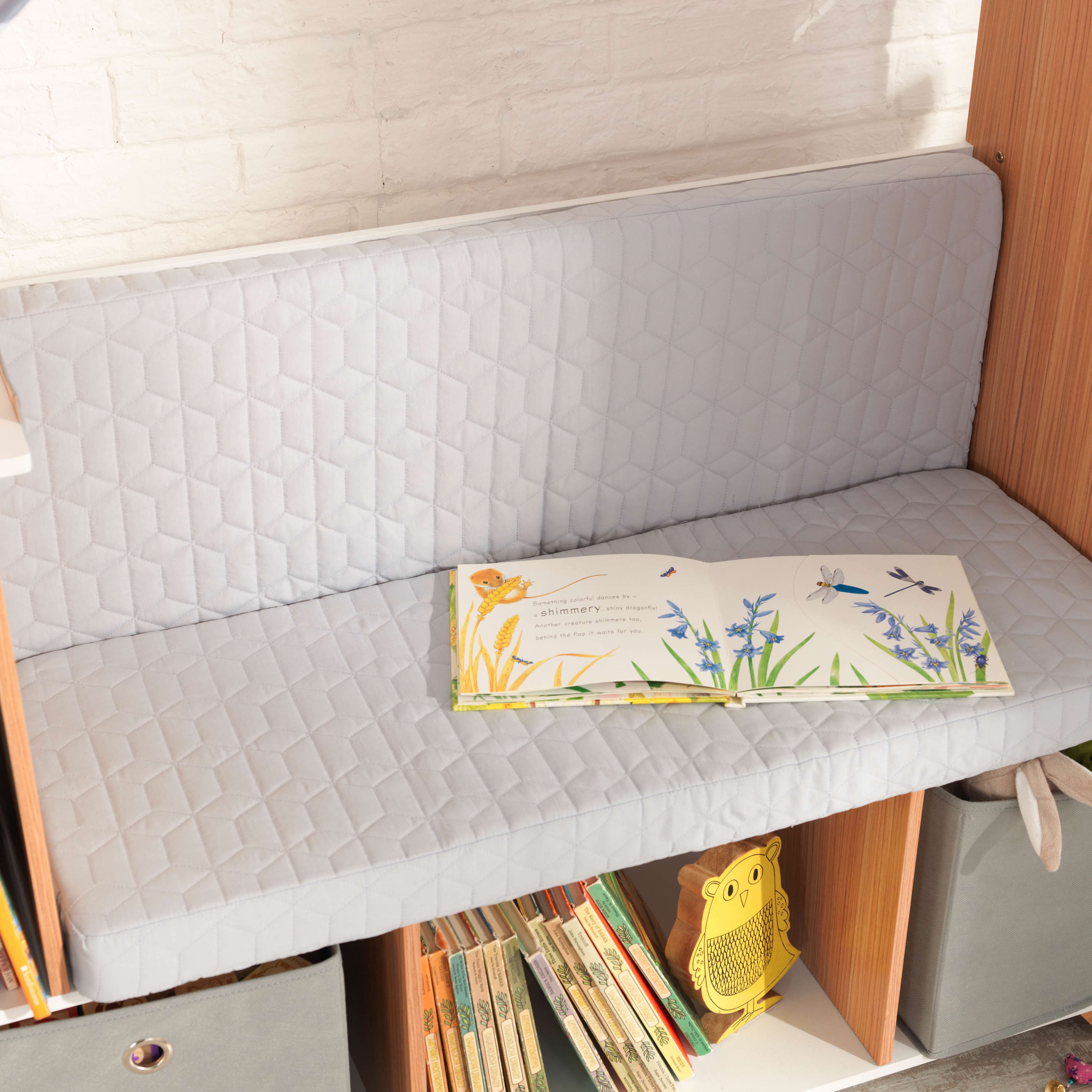KidKraft Little Dreamer Deluxe Reading Nook, Bookcase & Storage Bins
