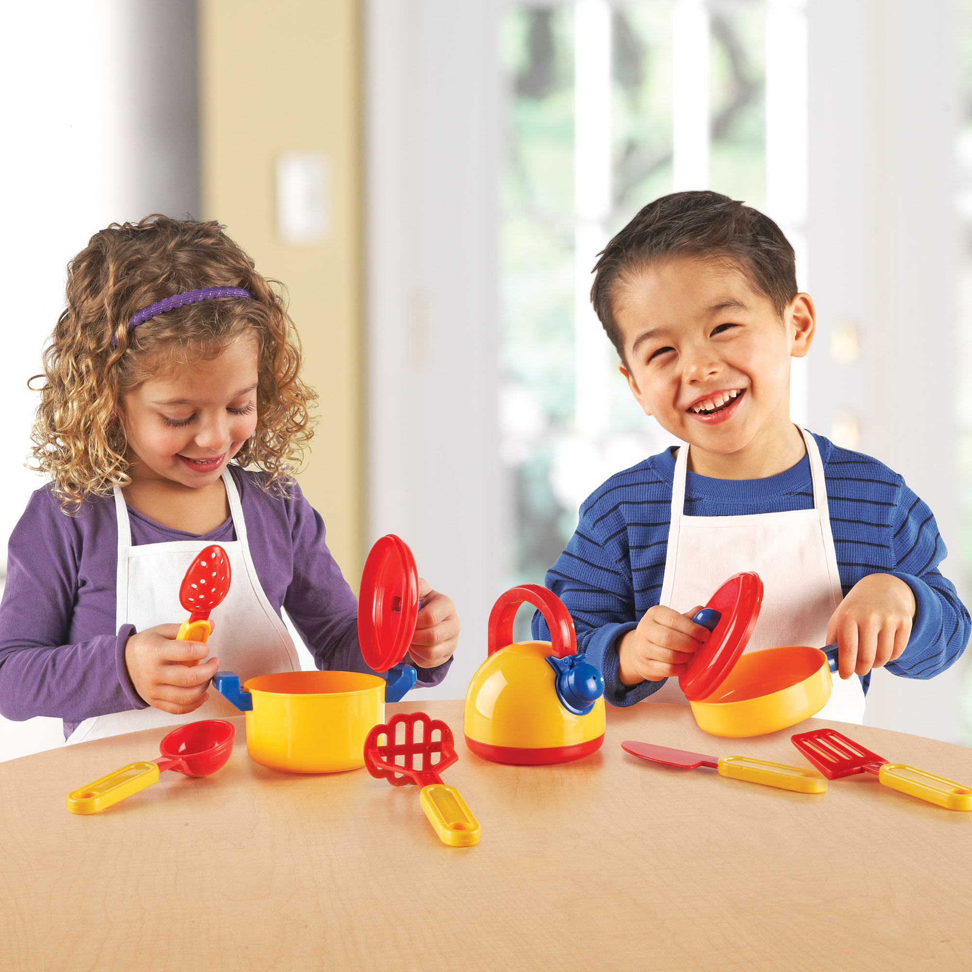 Learning Resources Pretend & Play Cooking Set - image 3 of 6