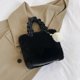 thumbnail image 4 of Bolso mullido para mujer con colgante de bola de piel, Bolso de hombro peludo para viaje de compras, 4 of 6