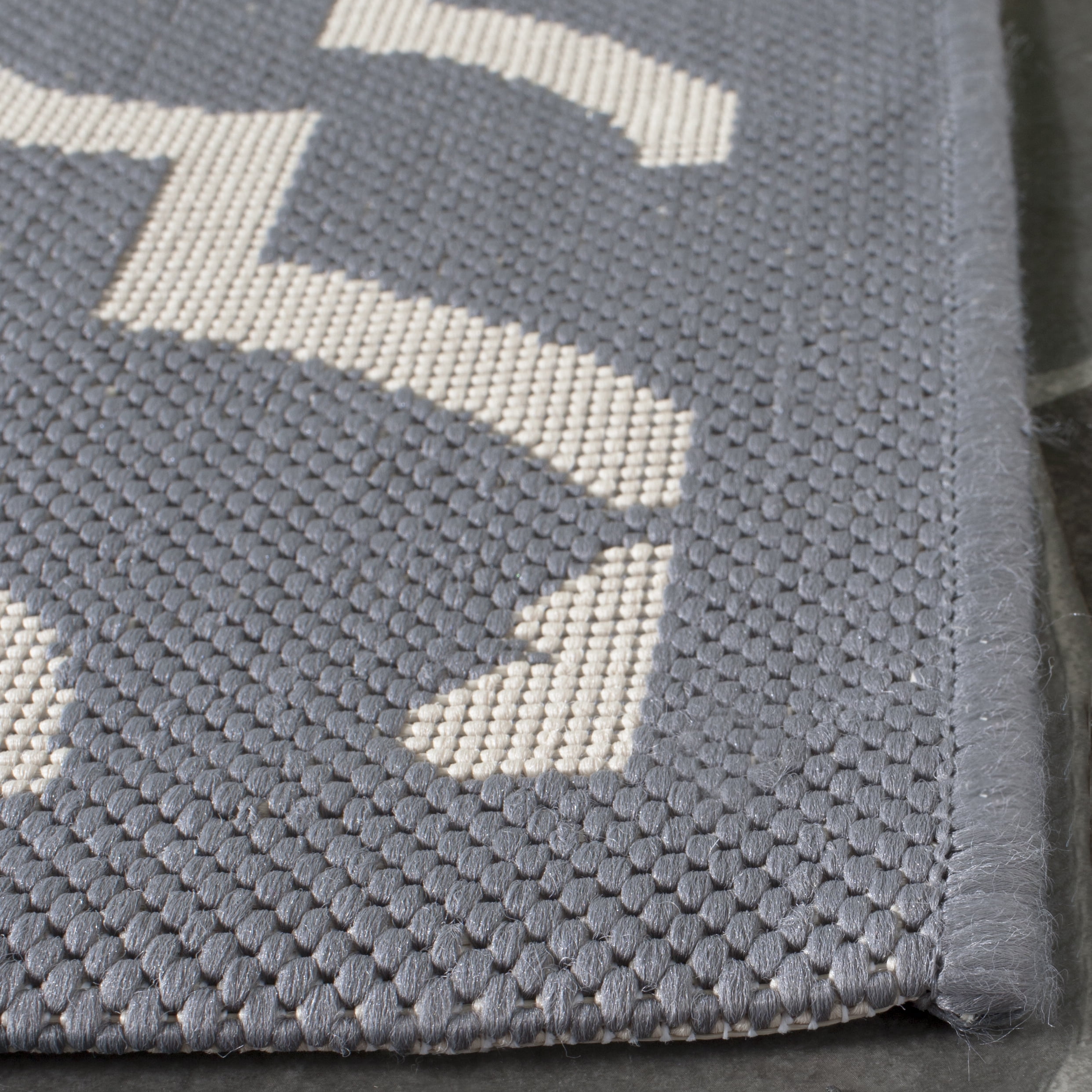 Safavieh Courtyard Lavern Geometric Indoor/Outdoor Area Rug, Anthracite/Beige, 9' x 12'