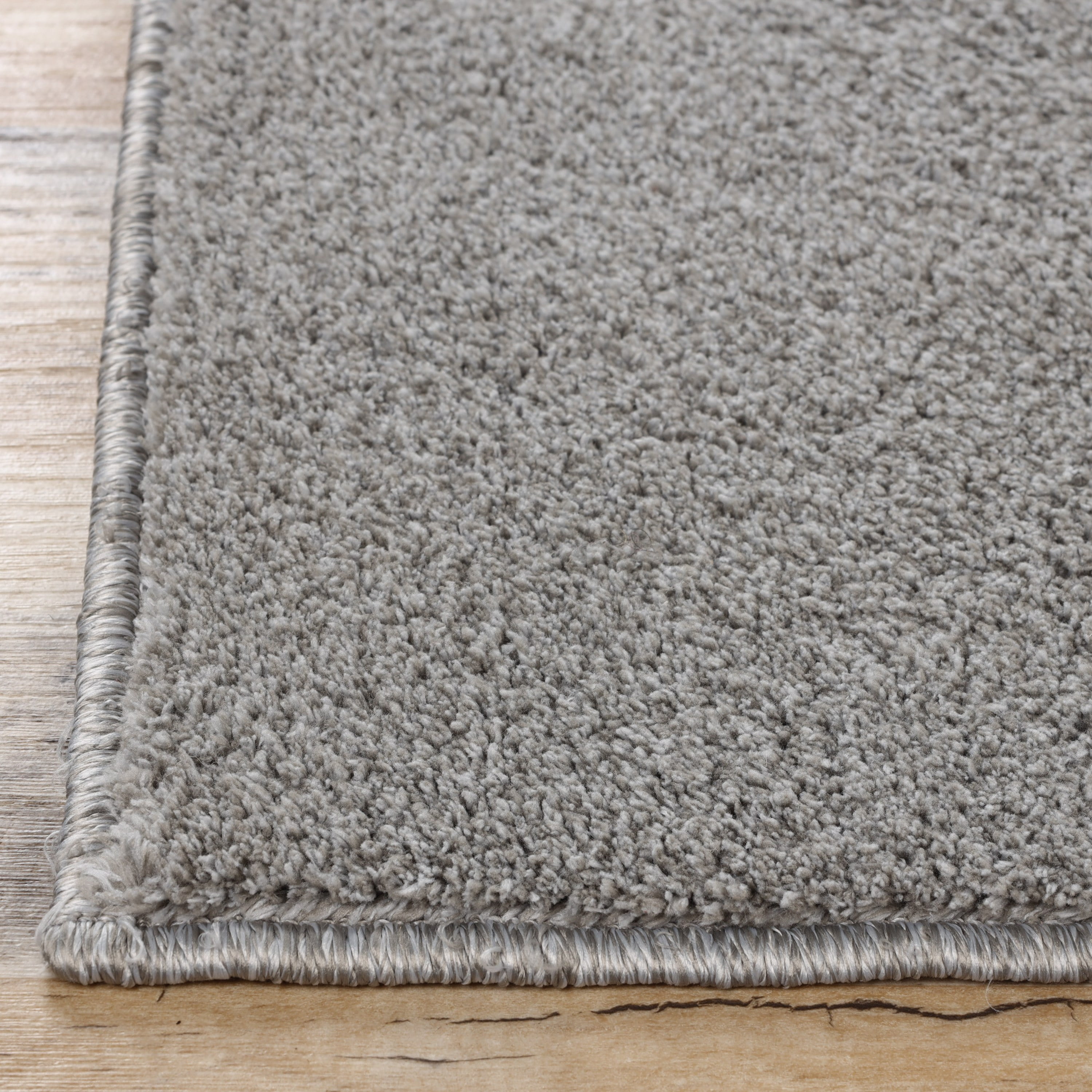 Superior California Shag Non-Slip Indoor Area Rug, 2' 7" x 8', Silver