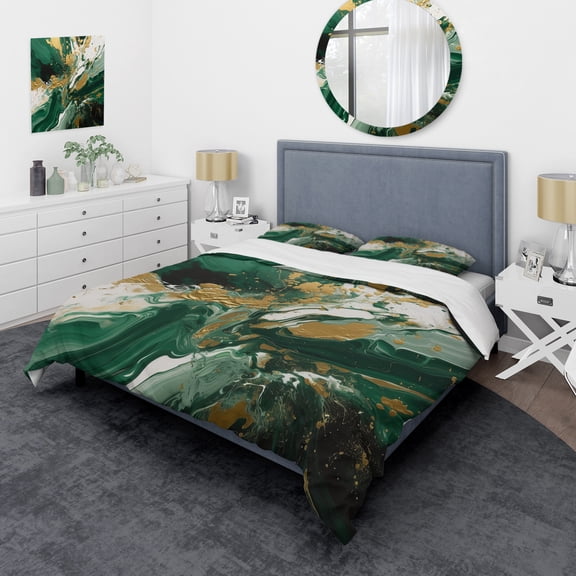 Designart "Liquid Magic in Green and Gold I" Abstract Bedding Covert Set - Modern Green Transitional Bed Set With 2 Shams