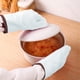 thumbnail image 4 of Guante de silicona resistente al calor para hornear verde | Guante de cocina | Antideslizante, suave y cómodo | Aislamiento de alta temperatura | Fácil de limpiar, duradero | Se adapta a la mano, 4 of 6