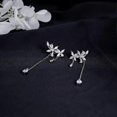 thumbnail image 5 of Liangnv - Pendientes colgantes de plata de ley 925 con flores de circonita cúbica para mujer, elegantes pendientes de novia, pendientes colgantes para boda y compromiso, 5 of 5