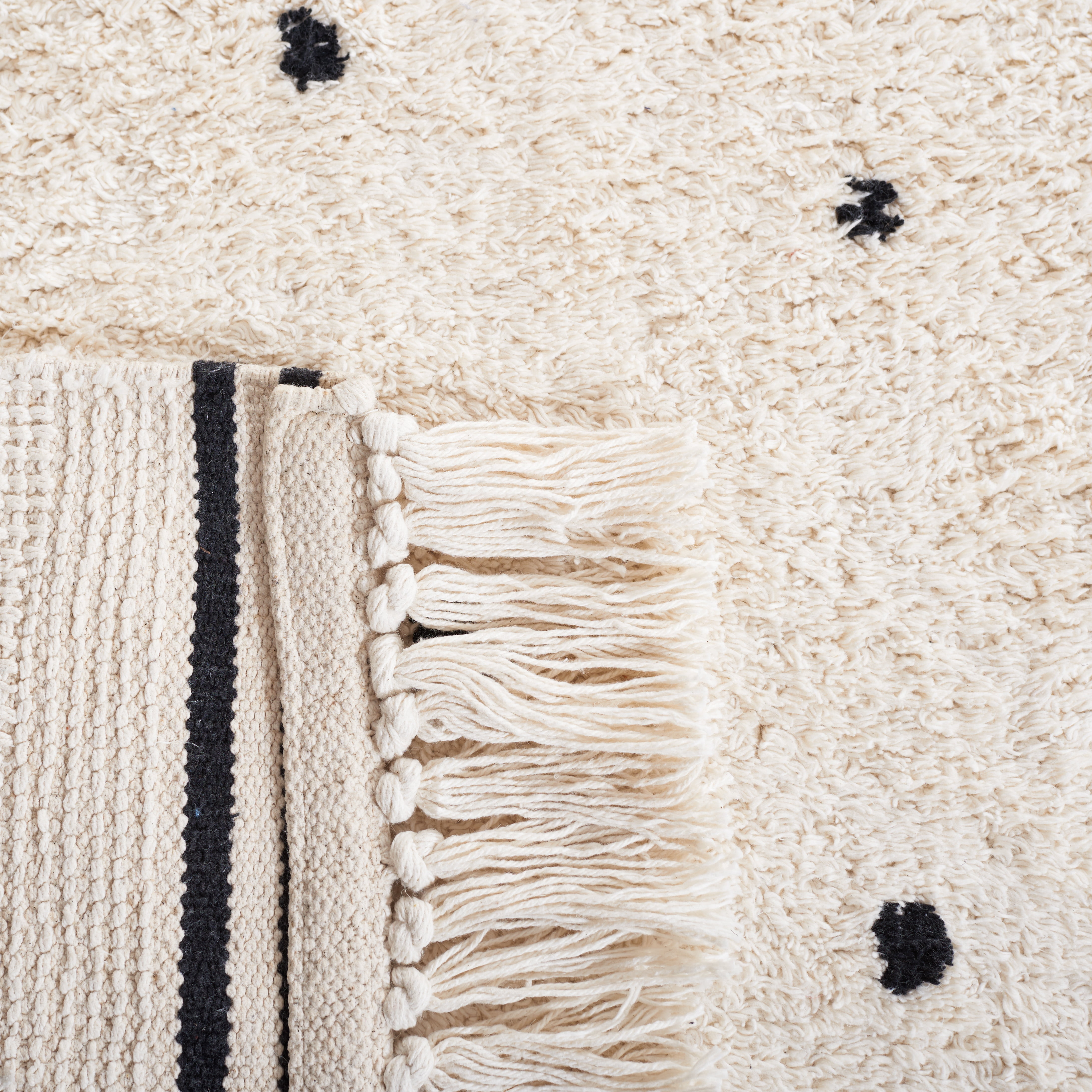 SAFAVIEH Easy Care Leptis Polka Dot Cotton Machine Washable Area Rug, Ivory/Black, 8' x 8' Round