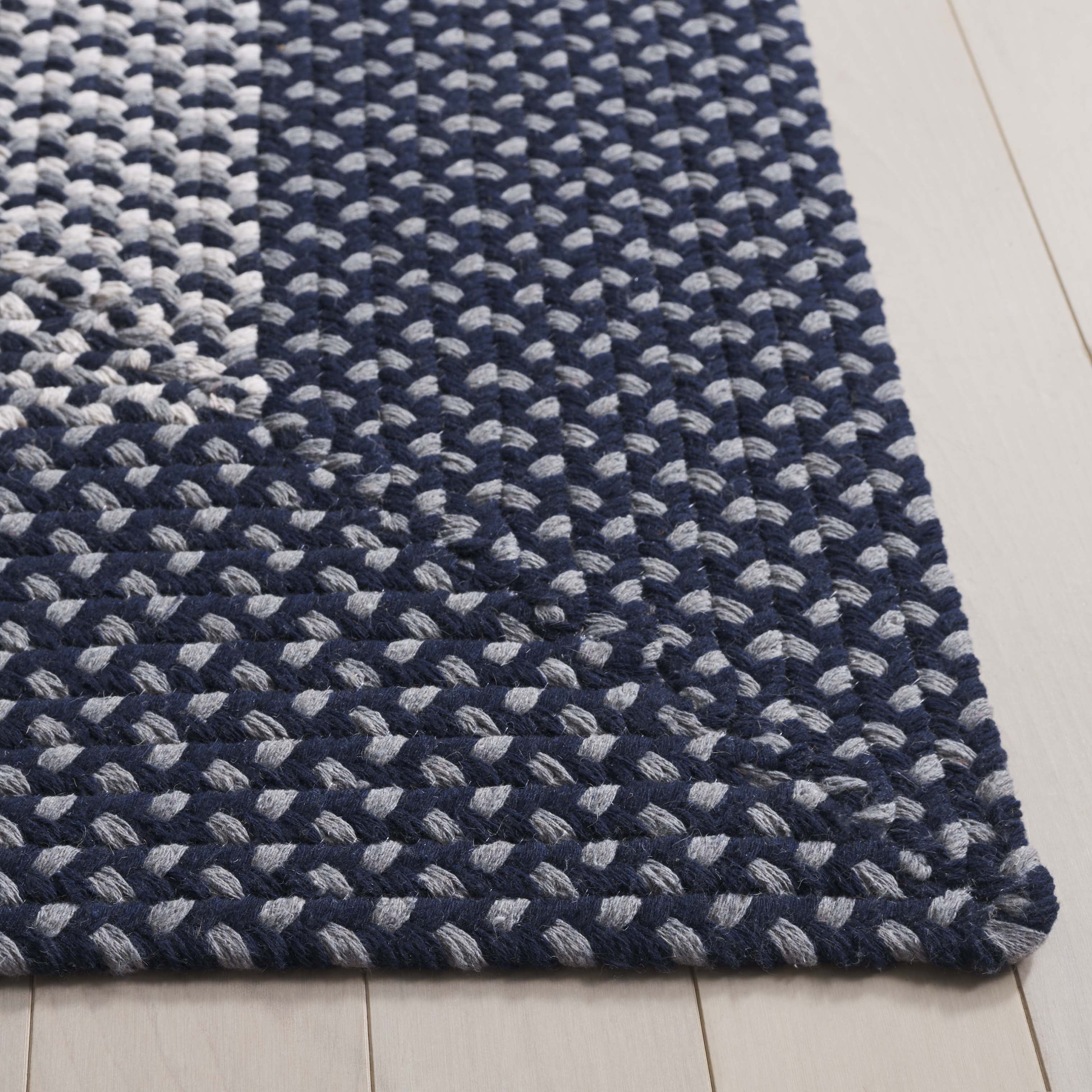 SAFAVIEH Braided Sherwood Bordered Reversible Area Rug, Gray/Blue, 5' x 8'
