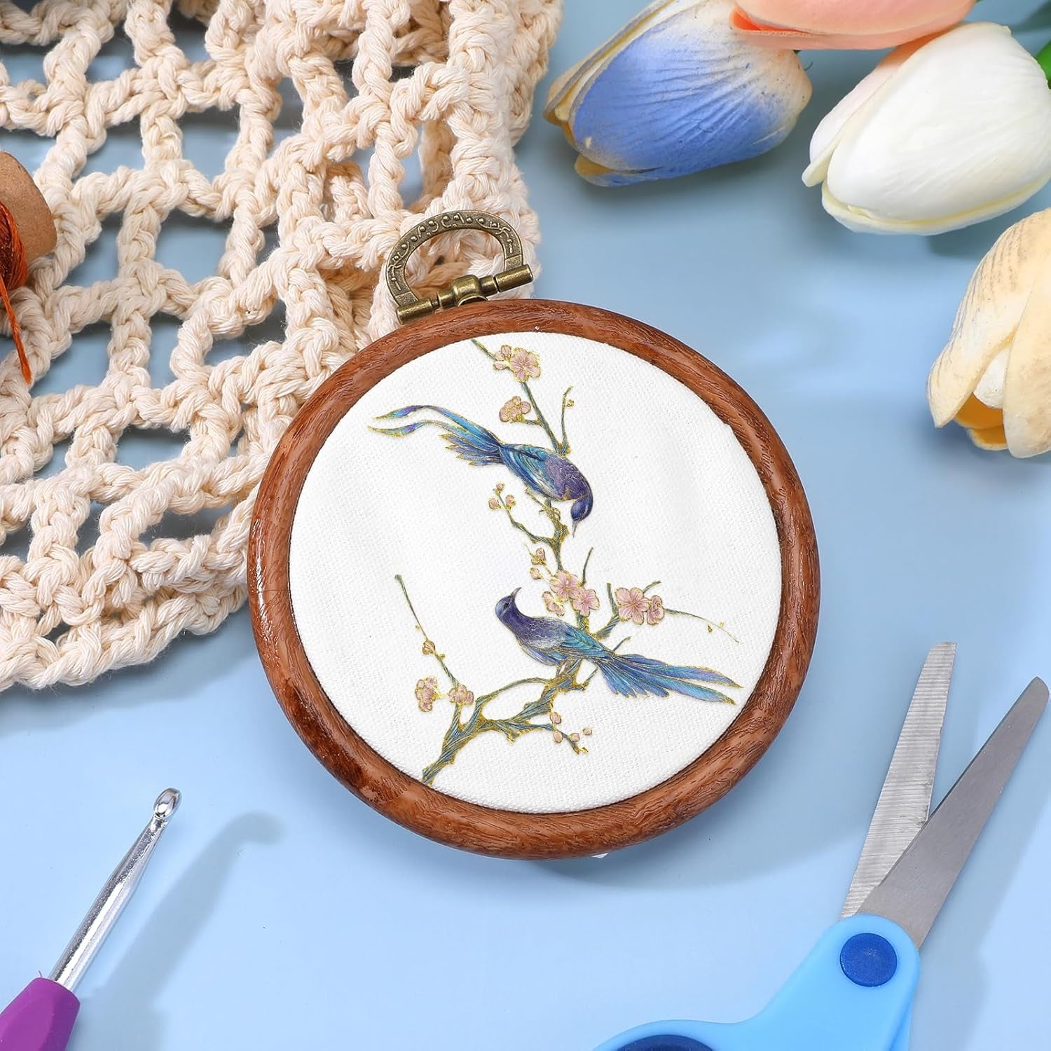 Topboutique Round Embroidery Hoops 10 Pcs 4 inch Circle Cross Stitch Hoop Ring Imitated Wood Display Frame for Embroidery Art Craft Sewing Ornaments Hanging Decoration