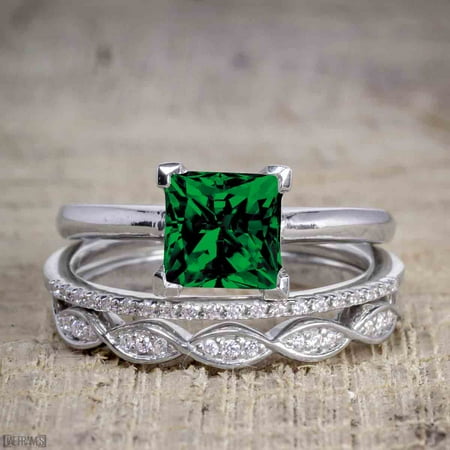 - 1.50 Carat Princess cut Emerald and Diamond Solitaire Trio Wedding Bridal Ring Set in White Gold
