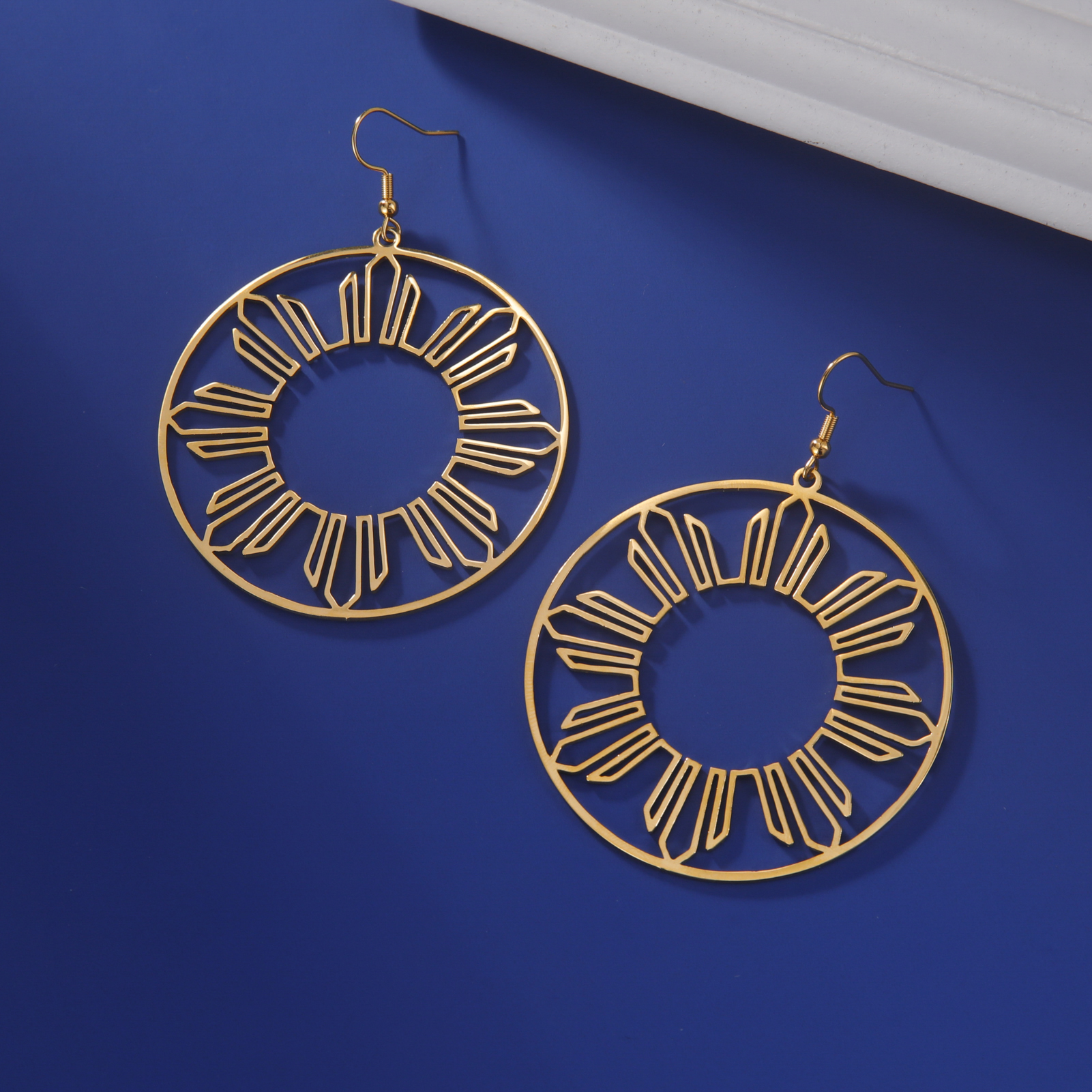 EUEAVAN Gold Sun flower Dangle Earrings for Women Stainless Steel