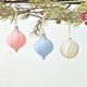 thumbnail image 5 of Bolas Navideñas Flocadas Paquete de 12 adornos navideños pintados a mano de 6 cm, multicolor, de plástico flocado, para árbol de Navidad JASKFLY, 5 of 9