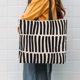 thumbnail image 4 of Bolsa de lona Uxcell, bolsa de lona a rayas con asa, bolso reutilizable negro, 4 of 5