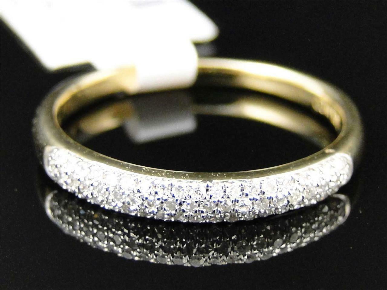 Кольцо с крошкой. Обручальное кольцо 1385603 1 1 1 с бриллиантовой крошкой. Кольцо с алмазной крошкой. Кольцо с бриллиантовой крошкой. Кольцо с алмазным напылением.