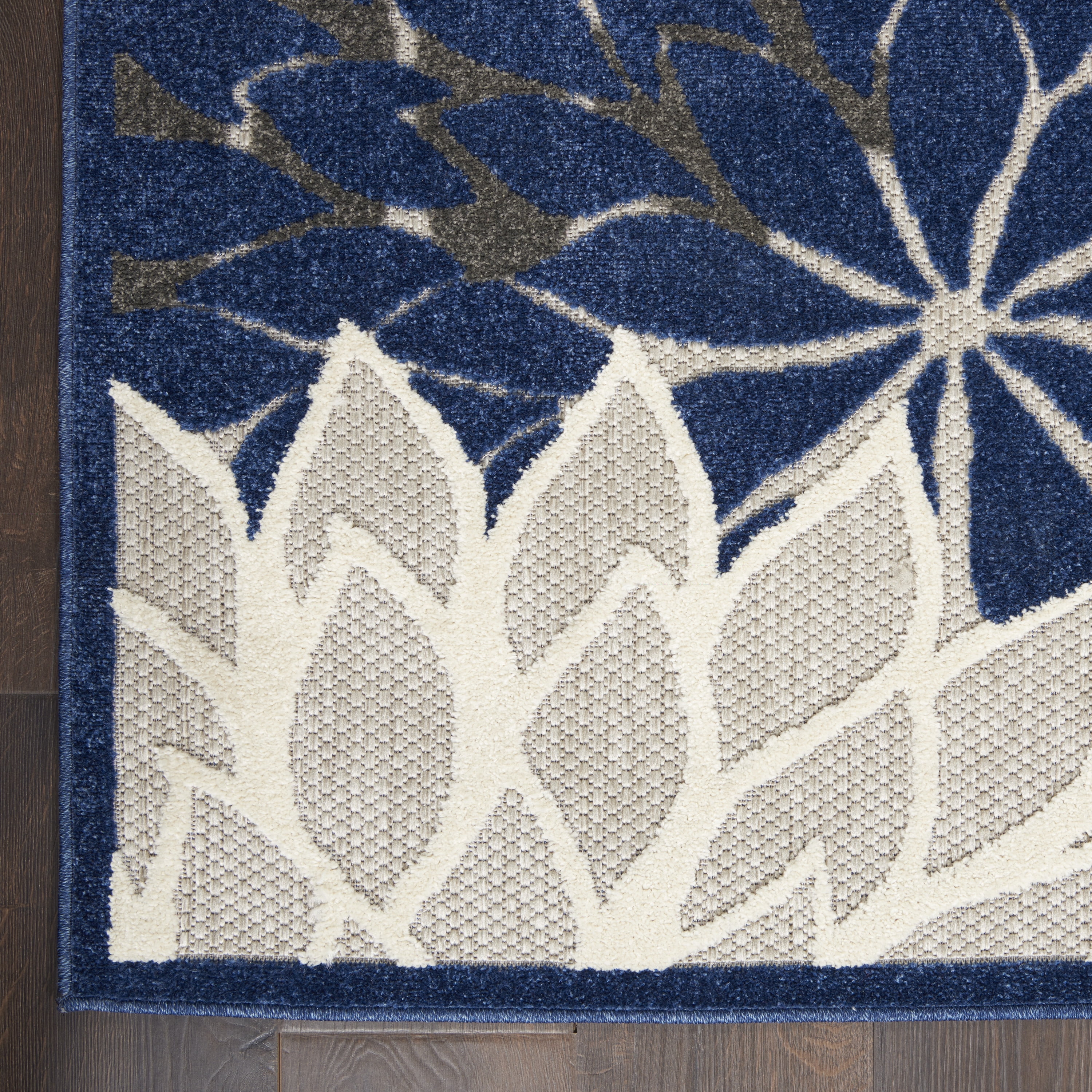Nourison Tropical Oasis Indoor/Outdoor Modern Floral Blue/Multicolor 3'6" x 5'6" Area Rug, (4' x 6')