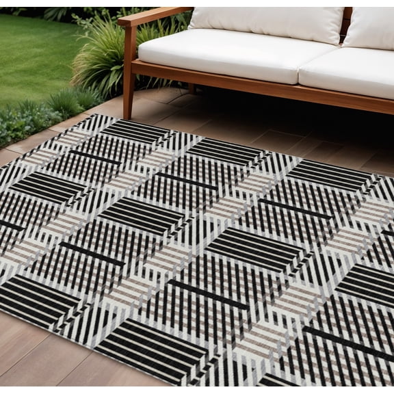 HomeRoots 597544 8 x 10 ft. Black, Gray & Brown Plaid Washable Indoor & Outdoor Rectangle Area Rug