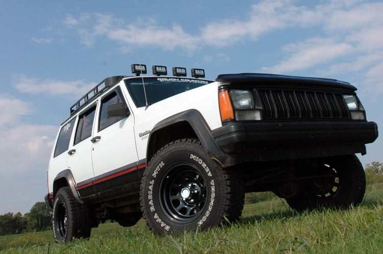 Rough Country 3" Lift Kit (fits) 1984-2001 Jeep Cherokee XJ | N3 Shocks | Add a Leaf Suspension System | 670N2