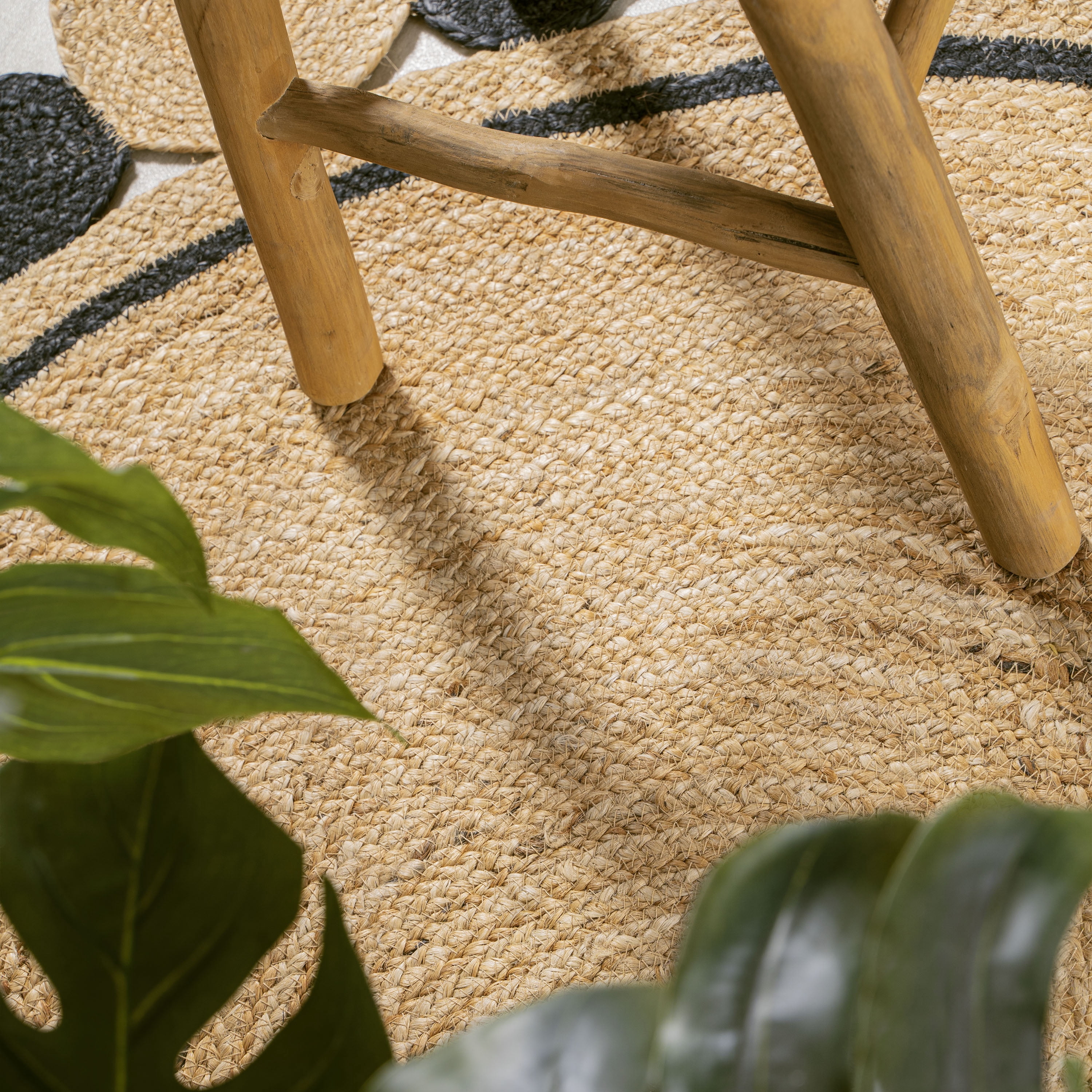 JONATHAN Y ANSA 5' Round Area Rug, Aurora Two-Tone Jute Hippy Circle Medallion - Black/Natural, RNF109A-5R
