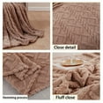 thumbnail image 4 of Lilgiuy Coffee Fleece Blanket for Couch, Checkered Throw Blanket for Women, Cute Soft Comfortable Machine Washable Winter Warm Blanket for Girls, 39.37x47.24in, 4 of 4