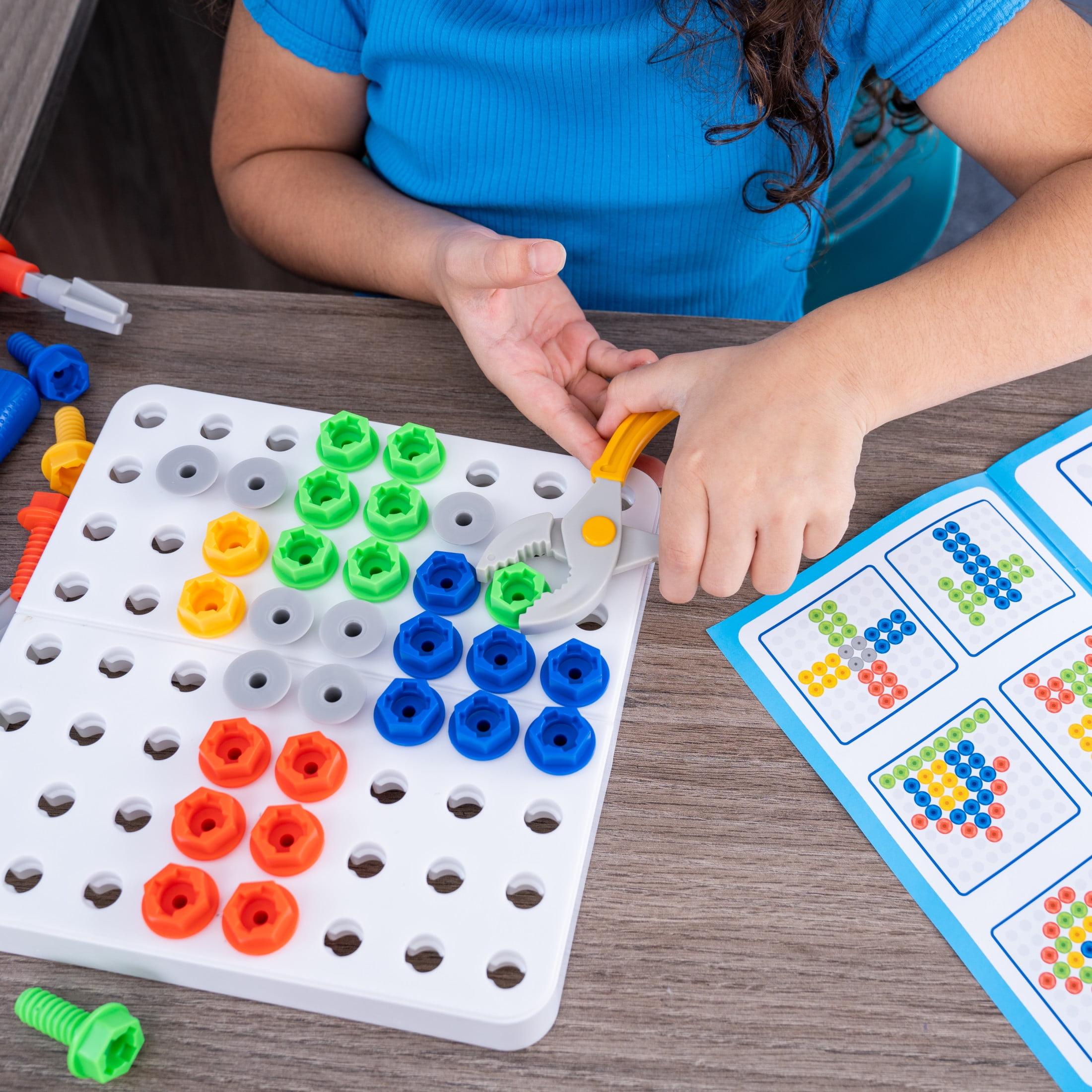 Educational Insights Design and Drill Toolbox, STEM Construction Toy, Ages 3+