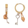 thumbnail image 1 of Huggies Con Llaves colgantes En 3 Oros De 14 K Joyería M De León Huggies Con Llaves, 1 of 2