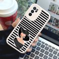 thumbnail image 3 of "Protege tu iPhone con una divertida y vibrante funda plateada mate de doble capa", 3 of 4