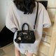 thumbnail image 4 of Bolso de mano de alta gama de estilo coreano para mujer, nuevo estilo 2025, moderno y versátil bolso de hombro tipo mensajero para desplazamientos diarios., 4 of 5