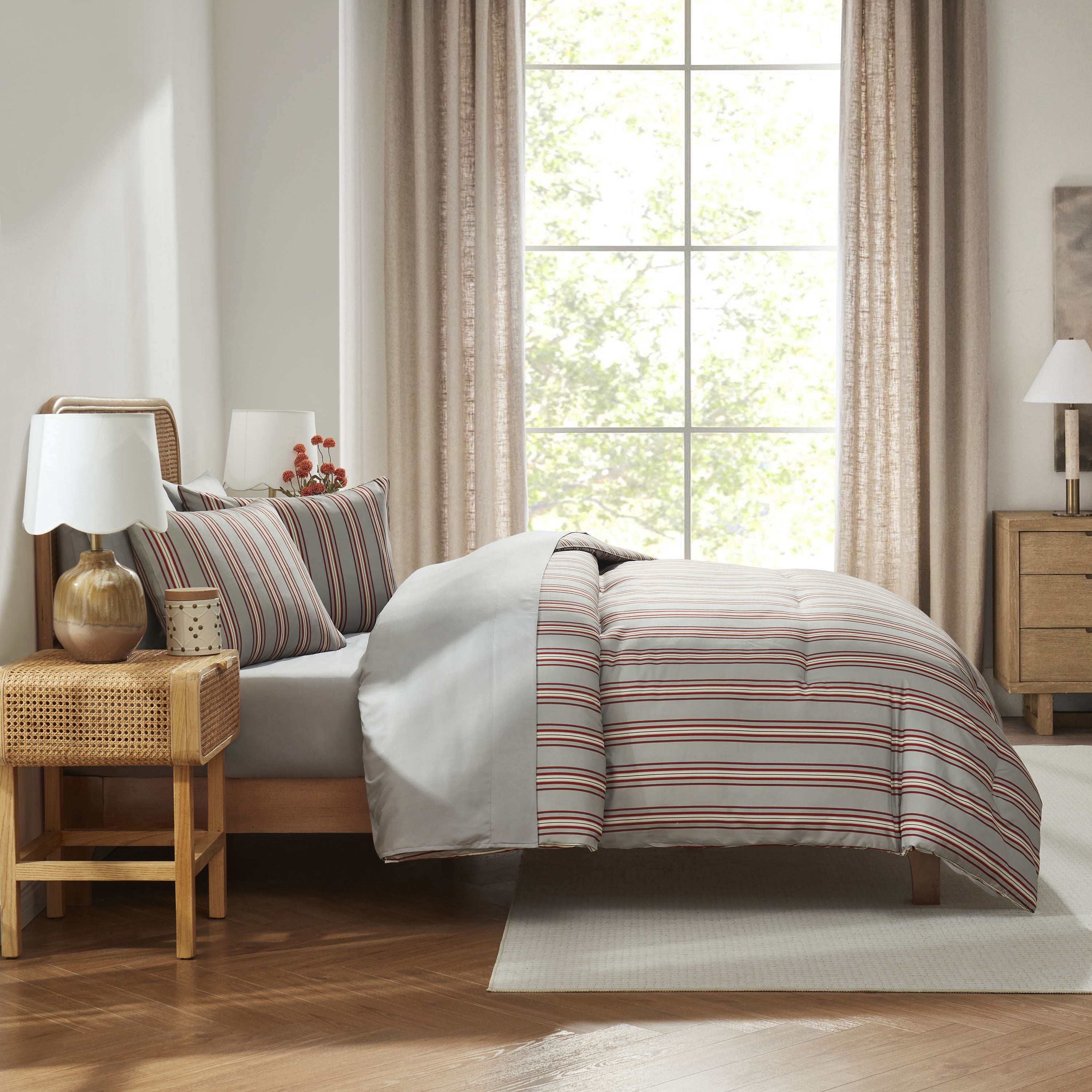 LammaLoe King Size Comforter Sets, 7 Piece Striped Bed in a Bag, Bedding Comforter Set with Sheets, Modern Bed Set, Gray