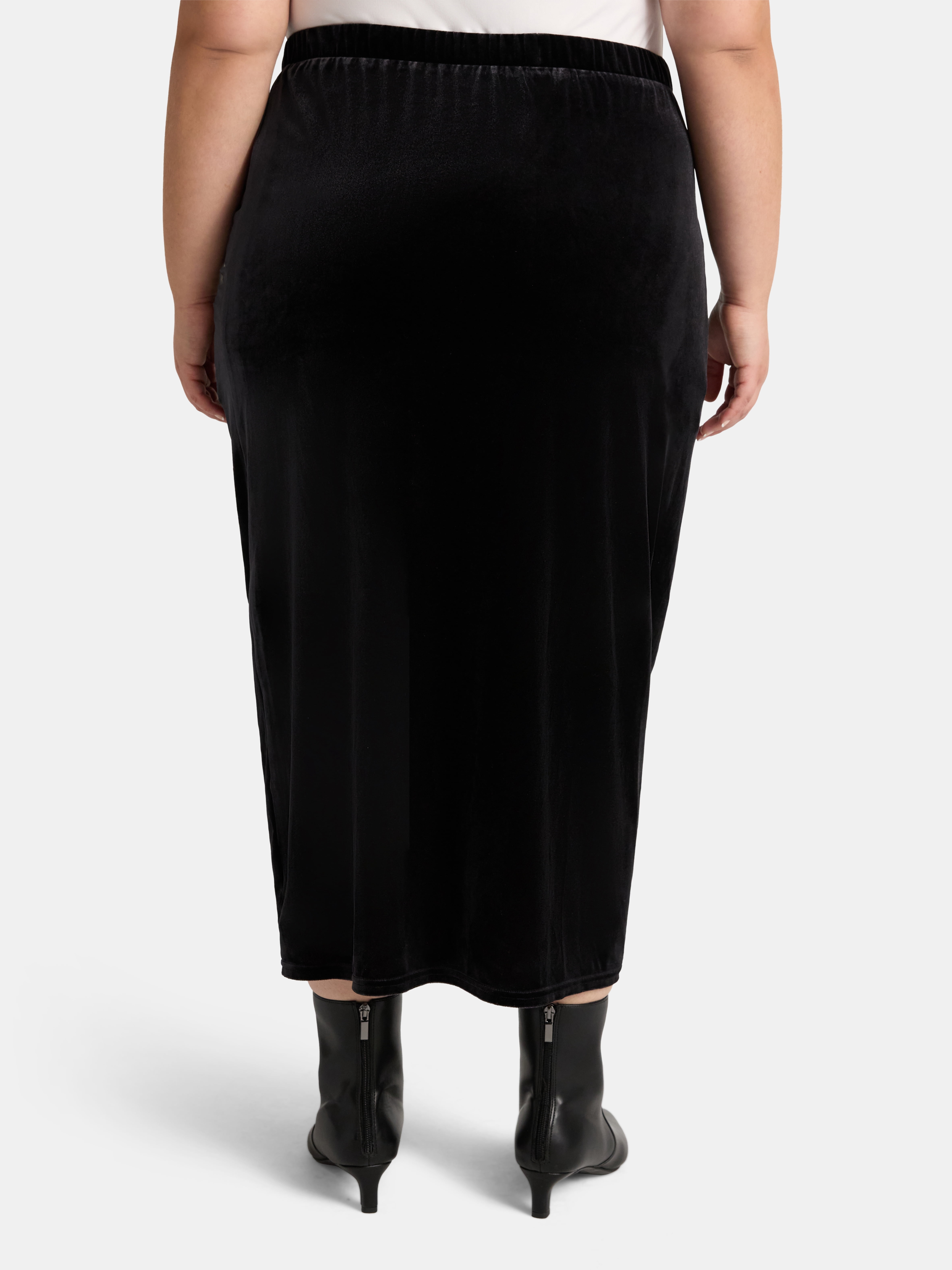 Terra & Sky Women's Plus Velvet Midi Skirt, Sizes 0X-5X