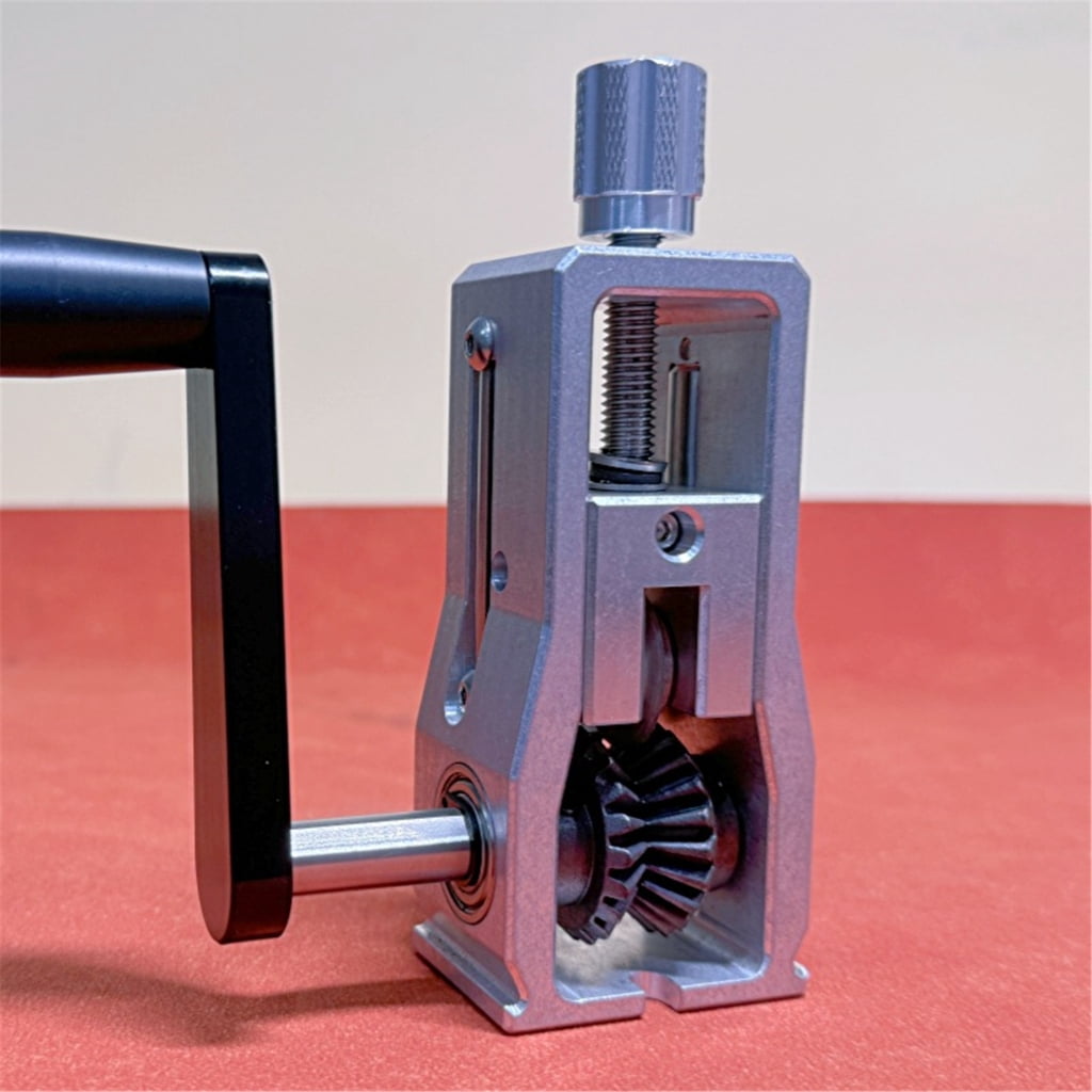 JZROCKER Versatile Wire Peeler Adjustable Wire Strippers Hand Crank Wire Strippers Electrician Strippers for Scrap Coppers Recycl