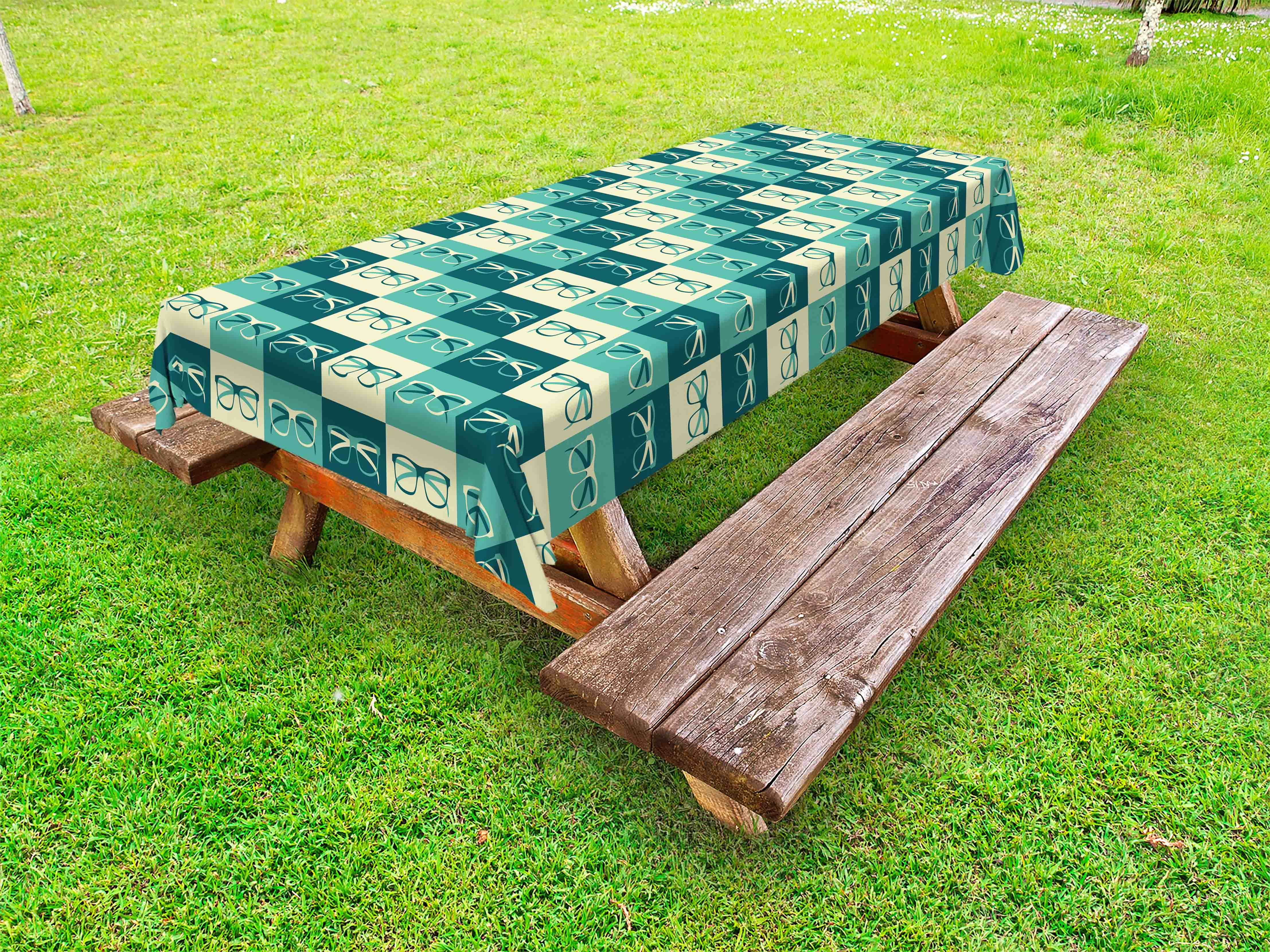 Indie Outdoor Tablecloth, Pattern with Eyeglasses in Vintage Style Hipster Cool Collection